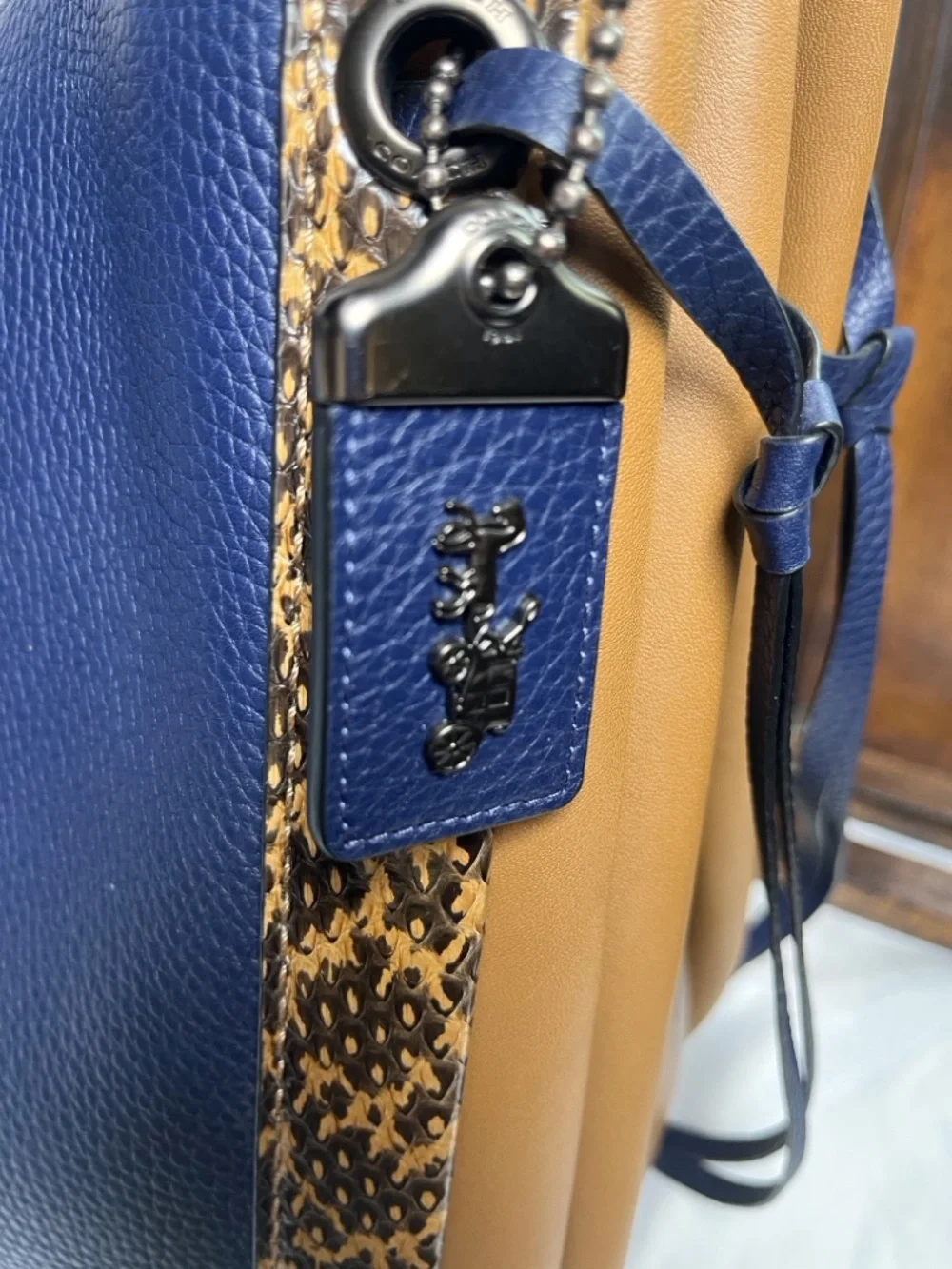 Coach 1941 Harmony Hobo - Picture 3 of 12